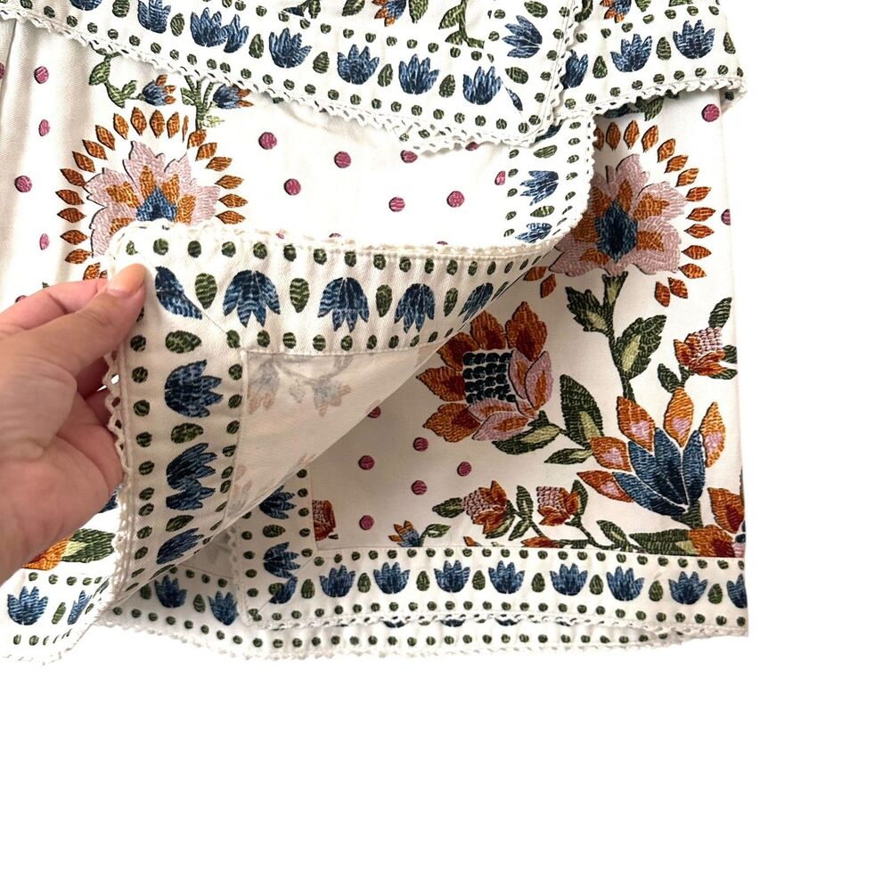FARM Rio Floral Mini Skirt - White and Multicolor - Picture 3 of 5